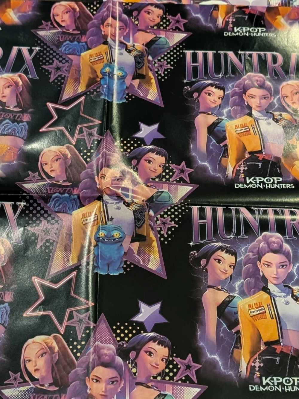 3 K-pop Demon Hunters Party Wrapping Paper Sheets